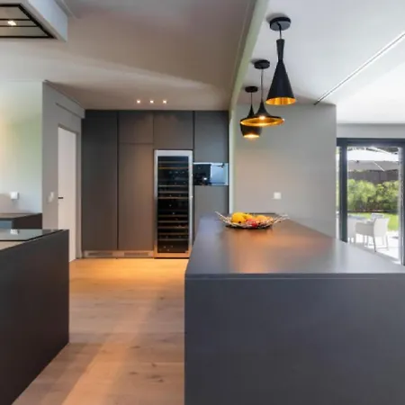 Villa Marinha Exquisite 6 Bedr *