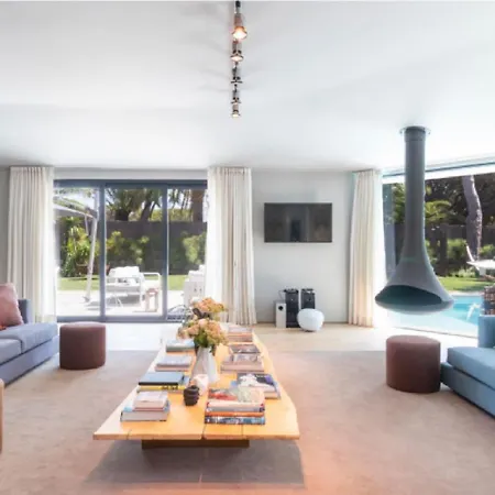 Marinha Exquisite 6 Bedr Villa *